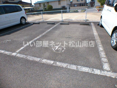 【駐車場】 | メゾンウィステリア Ａ棟