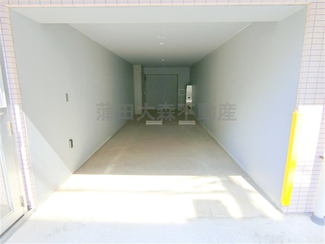 パティーナ京急蒲田の駐車場|敷地内平置き駐車場　空き状況等詳細はお問合せください。