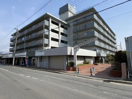 北山グランドハイツの外観