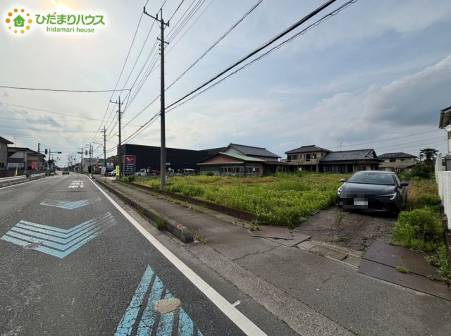 熊谷市永井太田　売地の前面道路含む現地写真