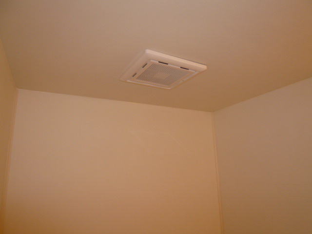 マスカット若宮の浴室|浴室換気扇