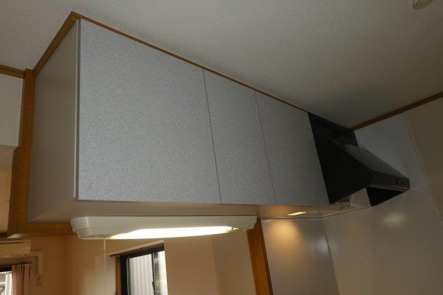 ユーミー総社駅南のキッチン|上部収納