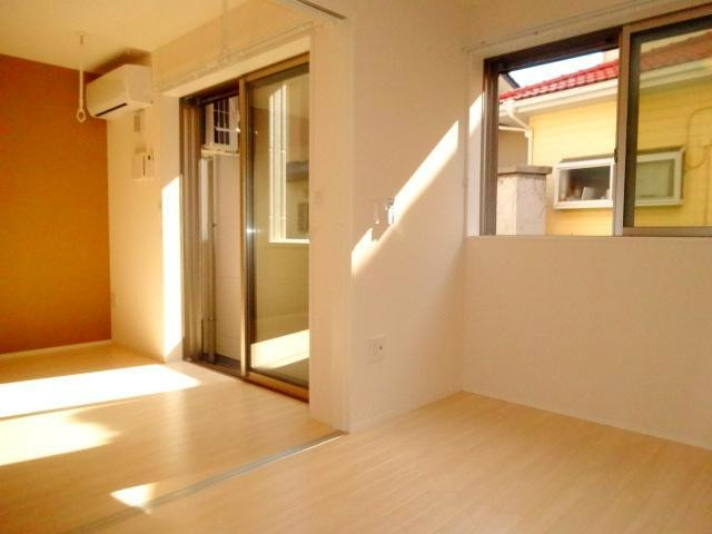 ＮＦコーポ1号館の洋室