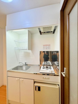 【キッチン】 | AXIS-WILL古市.sta | コンパクトなキッチンで掃除もラクラク