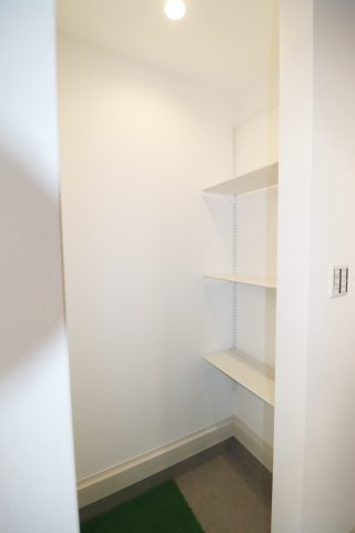 郡山市深沢２丁目　　　　１号棟　　　薫小学校、郡山第３中学区の内装