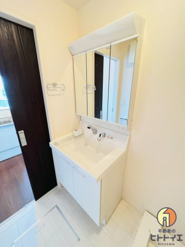 エレガンス筑後の独立洗面台