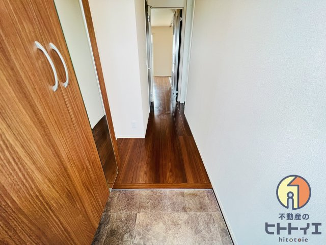 エレガンス筑後の玄関