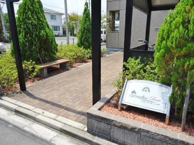 グランティスレーヴのエントランス