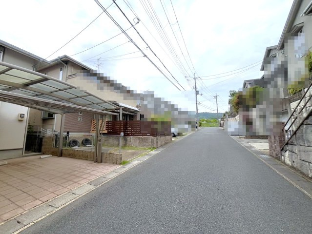◆リフォーム済み◆LDK３０帖超えの大豪邸◆京阪電鉄不動産の家◆敷地５２坪◆宇治市木幡平尾の前面道路含む現地写真|前面道路