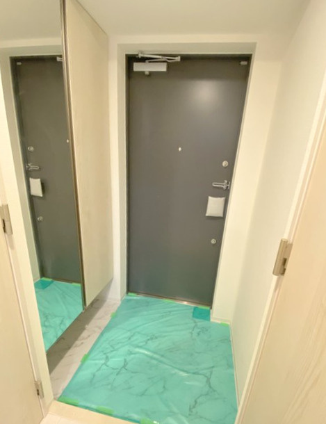 セレーノ南森町の玄関