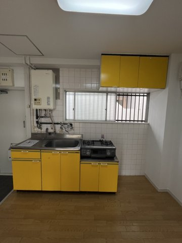 第一長門ビルのキッチン