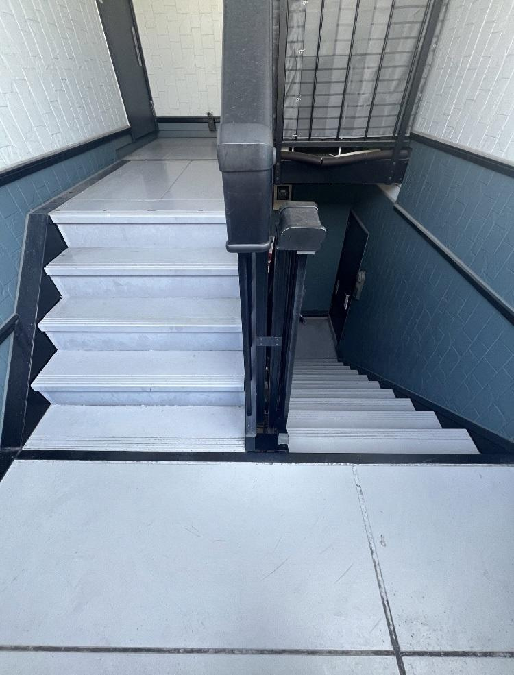 カサフェリス　Ａの外観