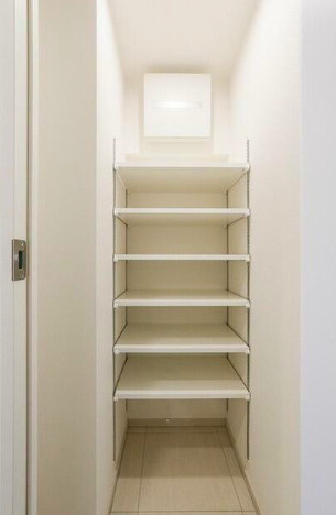 コンフォリア東上野の収納