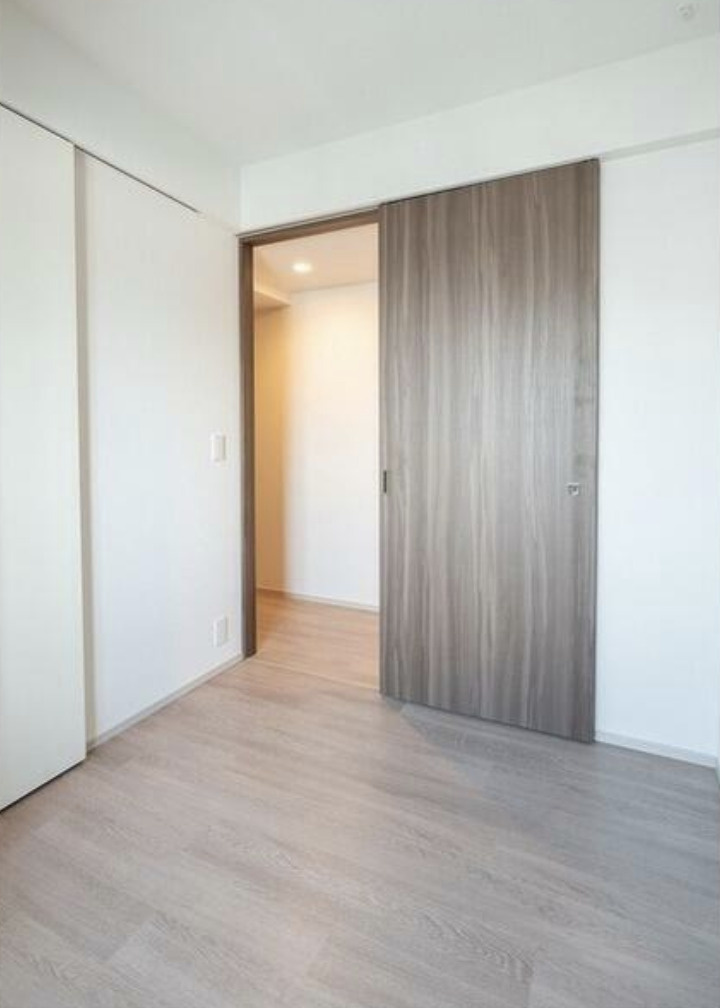 コンフォリア東上野の寝室