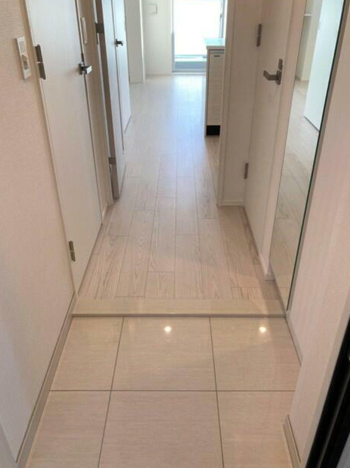 アーバネックス菊川Ⅲの玄関