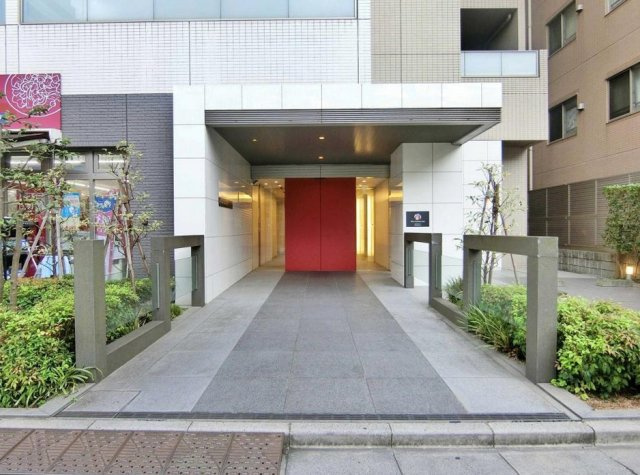 コンフォリア浅草橋のエントランス