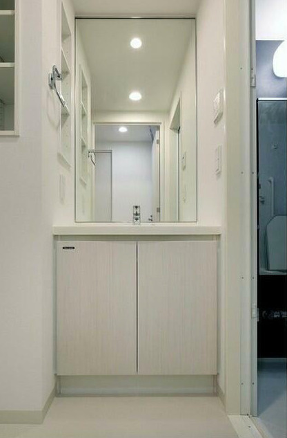 コンフォリア浅草橋の独立洗面台