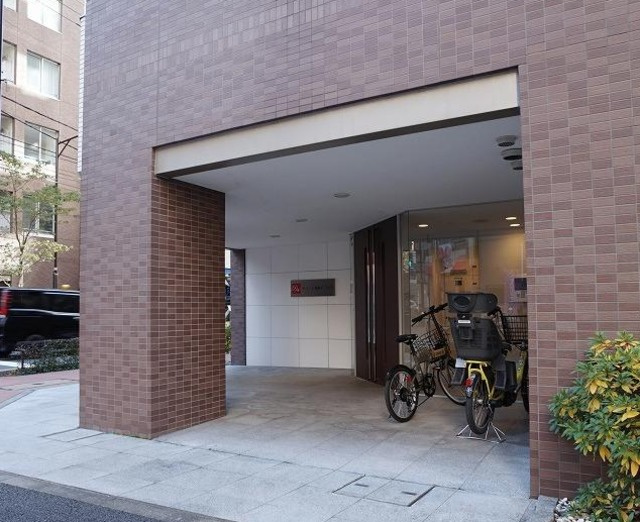 ドゥーエ銀座イーストIIのエントランス