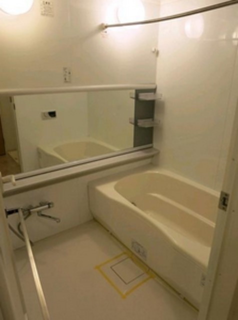 ドゥーエ銀座イーストIIの浴室