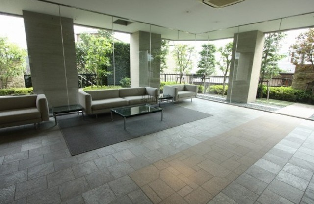 パークアクシス白金台のロビー