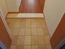 パークハビオ京橋の玄関