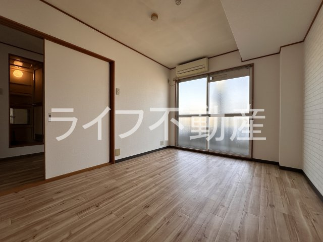 コスモス21の内装|内装は落ち着いています