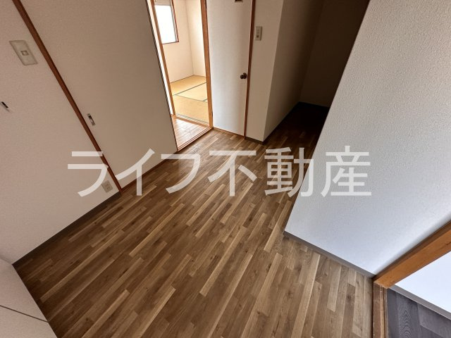 コスモス21の居間・リビング|ゆったりとしたリビングです