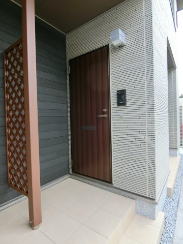 イリスプリエールの玄関