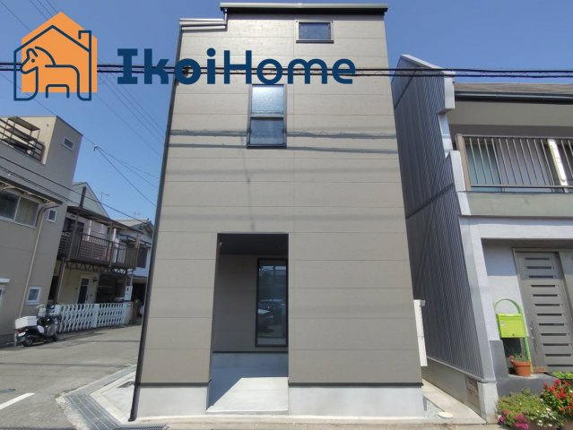 明石市鳥羽二本松　新築のエントランス|物件・当店の最寄駅まで無料送迎！最短10分で指定場所へお迎えに向かいます！まずはお問い合わせください