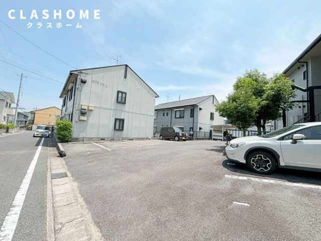 ディアス白樺　B棟　　刈谷市近郊の賃貸はクラスホームの駐車場