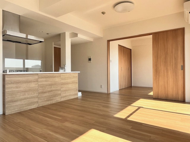 プレステージ灘新在家Ⅲの居間・リビング