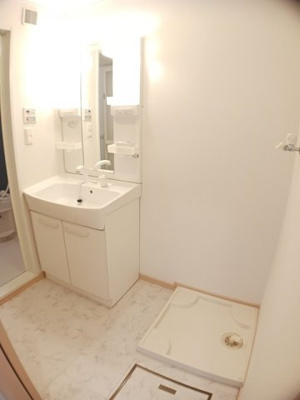 【洗面所】 | シェトラーゼ | 使いやすい洗面所です