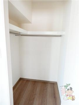 アーバンパレス田町の収納|ウォークインクローゼット