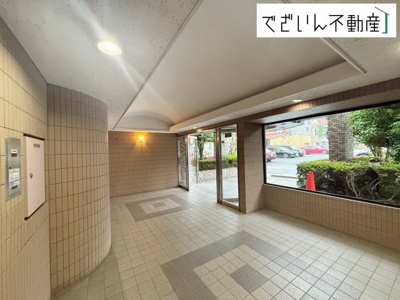 【エントランス】 | レクセル熊谷 | 現地(2025年5月撮影)