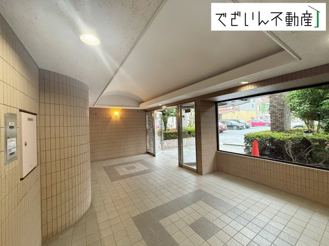 【エントランス】 | レクセル熊谷 | 現地(2025年5月撮影)