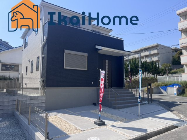 明石市大久保町山手台　2期　1号棟　新築の駐車場|●年中無休：見学時間9:00～20:00・当日予約可●駐車場は並列2台になります。普通車2台可能です。