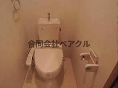 【トイレ】 | ベラジオ五条烏丸 | 清潔感のあるトイレです