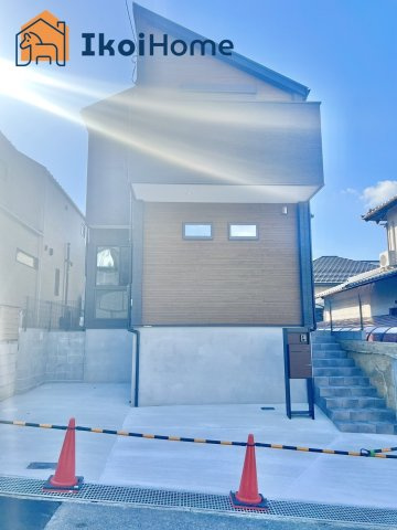 明石市松が丘3丁目　B号地　新築一戸建の駐車場|●年中無休：・当日予約可●　お車は２台駐車可能（車種による）です♪