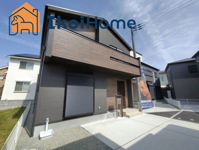 明石市大久保町松陰　全6棟3号棟　新築のエントランス|●年中無休：当日予約可●注文住宅のようなワンランク上のおしゃれな外観です。