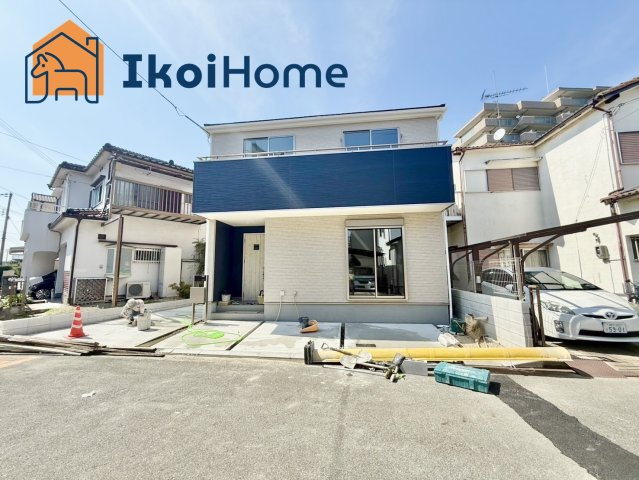 明石市魚住町清水26期　新築戸建の外観|お車2台駐車可能！ＪＲ土山駅バス10分！全居室6帖以上！陽当たり良好の南向きワイドバルコニー♪