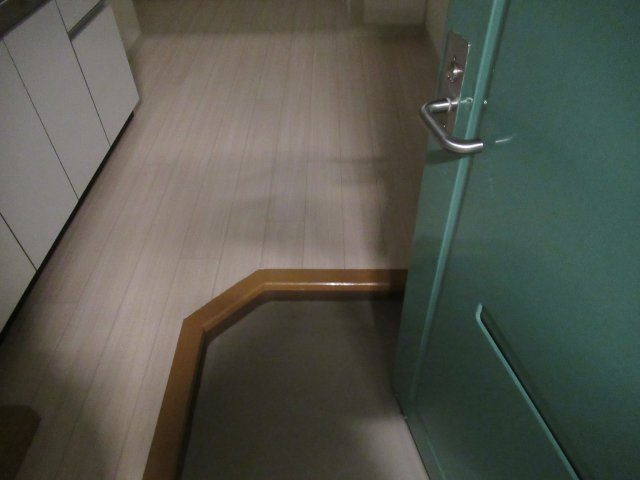 兵庫駅前２ＤＫの玄関|明るい玄関です