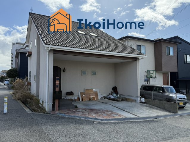 明石市魚住町住吉３丁目　中古一戸建の前面道路含む現地写真|～ご見学に関して～平日や夜間でもご案内可能。決まったお時間で身動きが取れない方も臨機応変に対応します