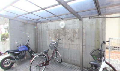 【その他共用部分】 | アクサ三次駅前 | 駐輪場