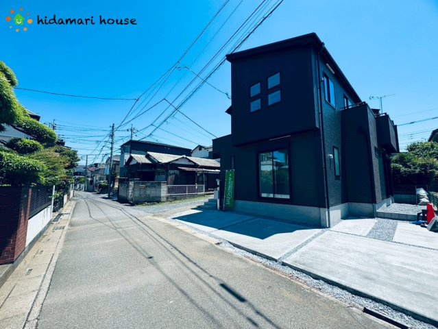 見沼区島町3期　新築戸建　グラファーレ01の前面道路含む現地写真