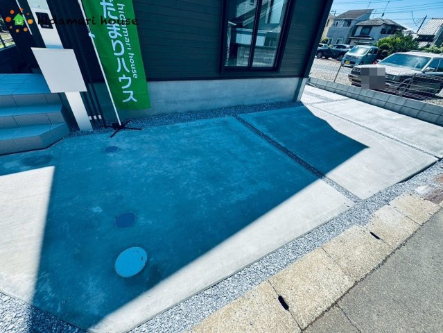 見沼区島町3期　新築戸建　グラファーレ01の駐車場