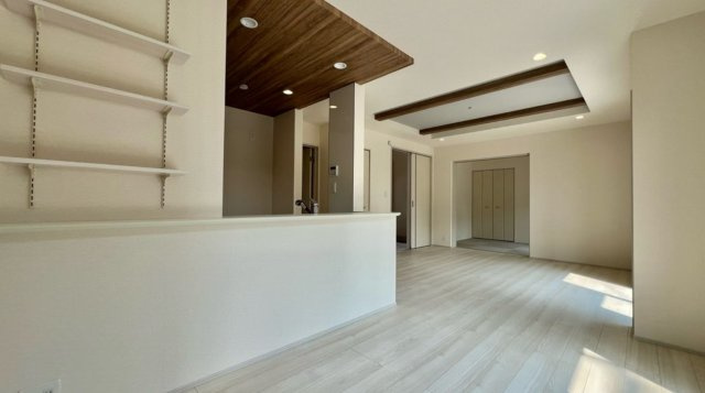 【居間・リビング】 | ◇◆寒川町小谷2丁目 新築戸建 全12棟【4号棟】◆◇