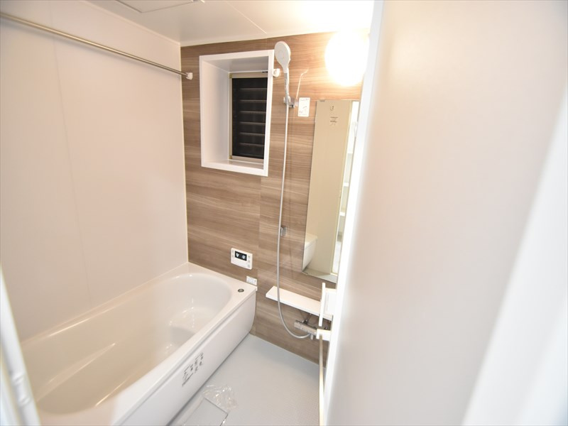 ポレスター岩国の浴室