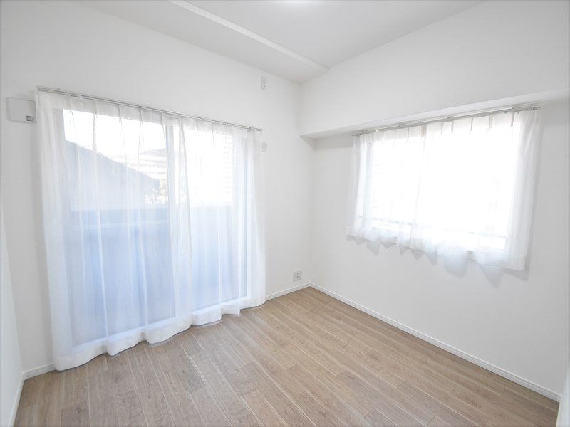 ポレスター岩国の洋室