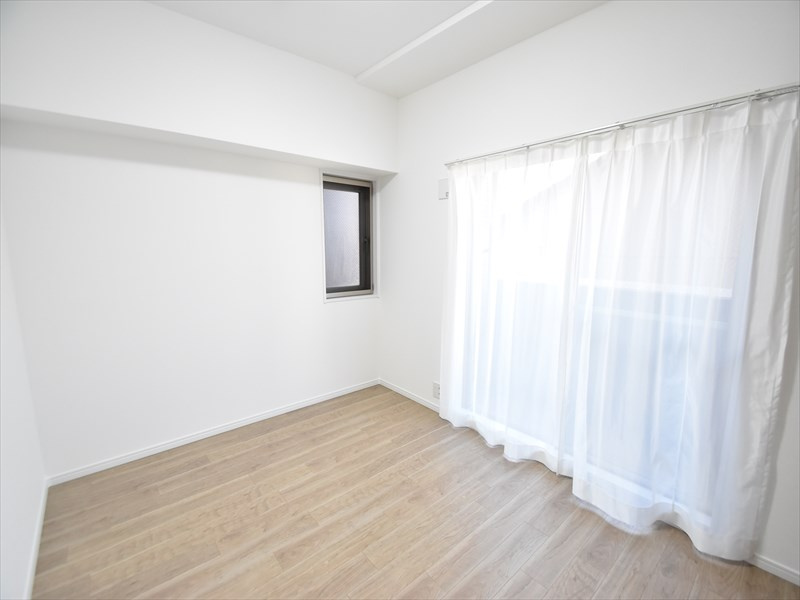 ポレスター岩国の洋室