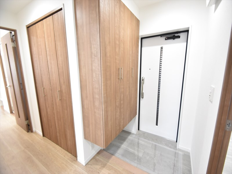 ポレスター岩国の玄関